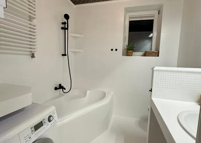 W Kamienicy דירה *