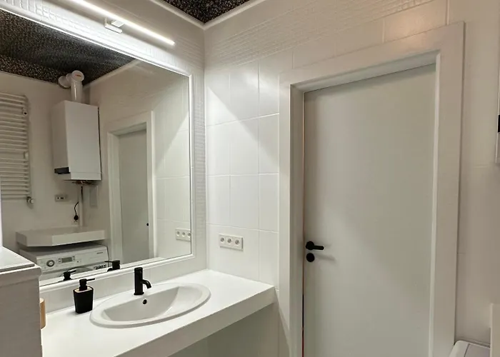 W Kamienicy גדינייה